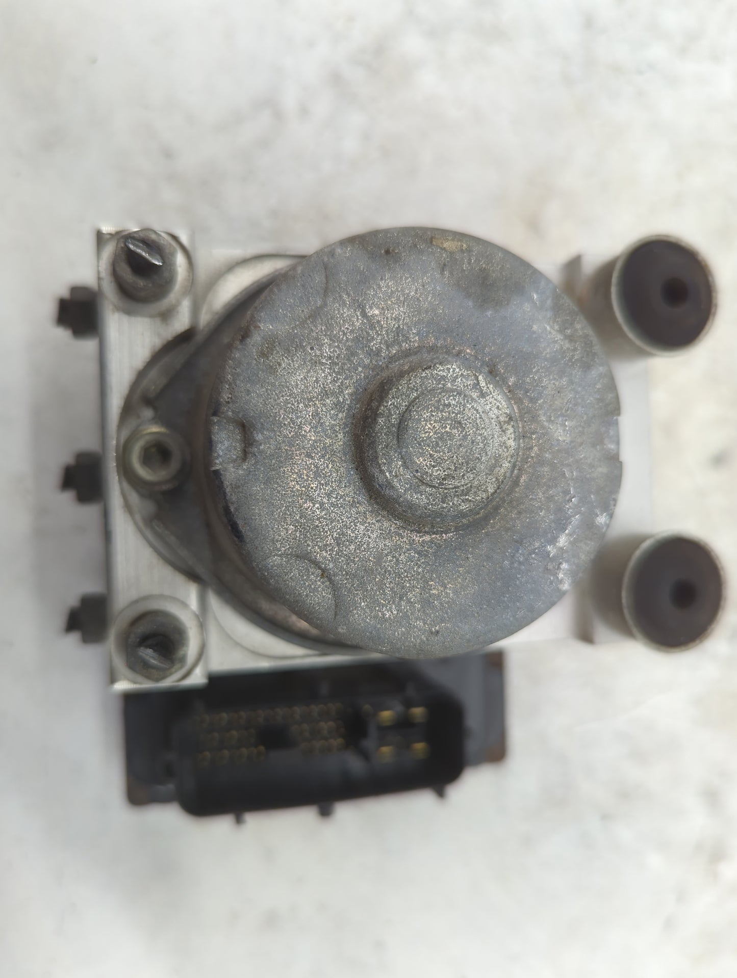 2004-2008 Chevrolet Colorado ABS Pump Control Module Replacement Fits Fits 2004 2005 2006 2007 2008 OEM Used Auto Parts - Oe