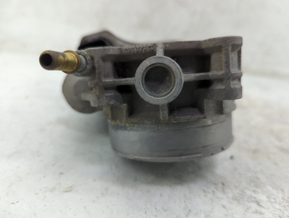 2004-2007 Chevrolet Colorado Throttle Body P/N:12568580 Fits Fits 2003 2004 2005 2006 2007 OEM Used Auto Parts - Oemusedauto