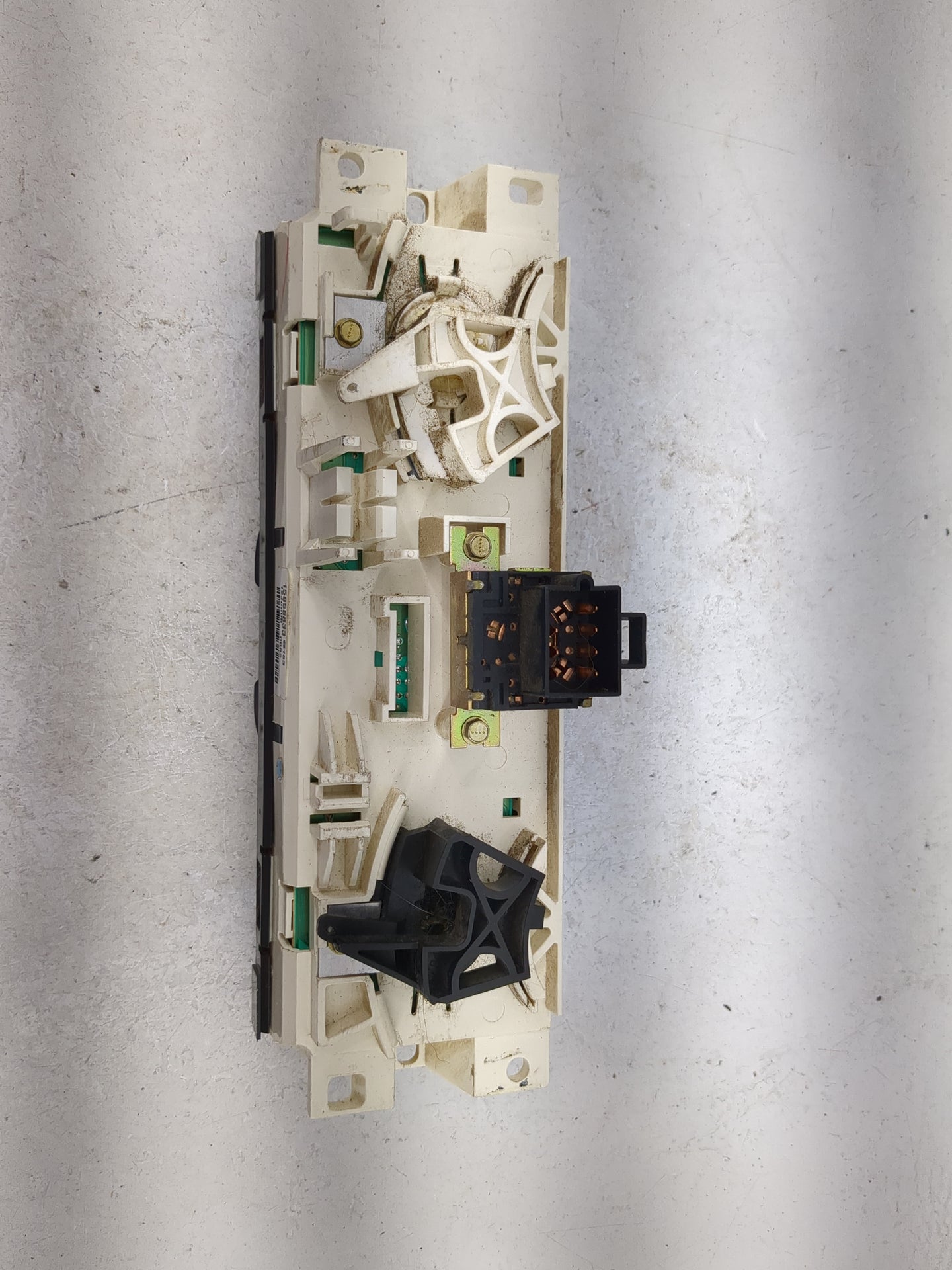 2004-2012 Chevrolet Colorado Climate Control Module Temperature AC/Heater Replacement Fits OEM Used Auto Parts - Oemusedauto