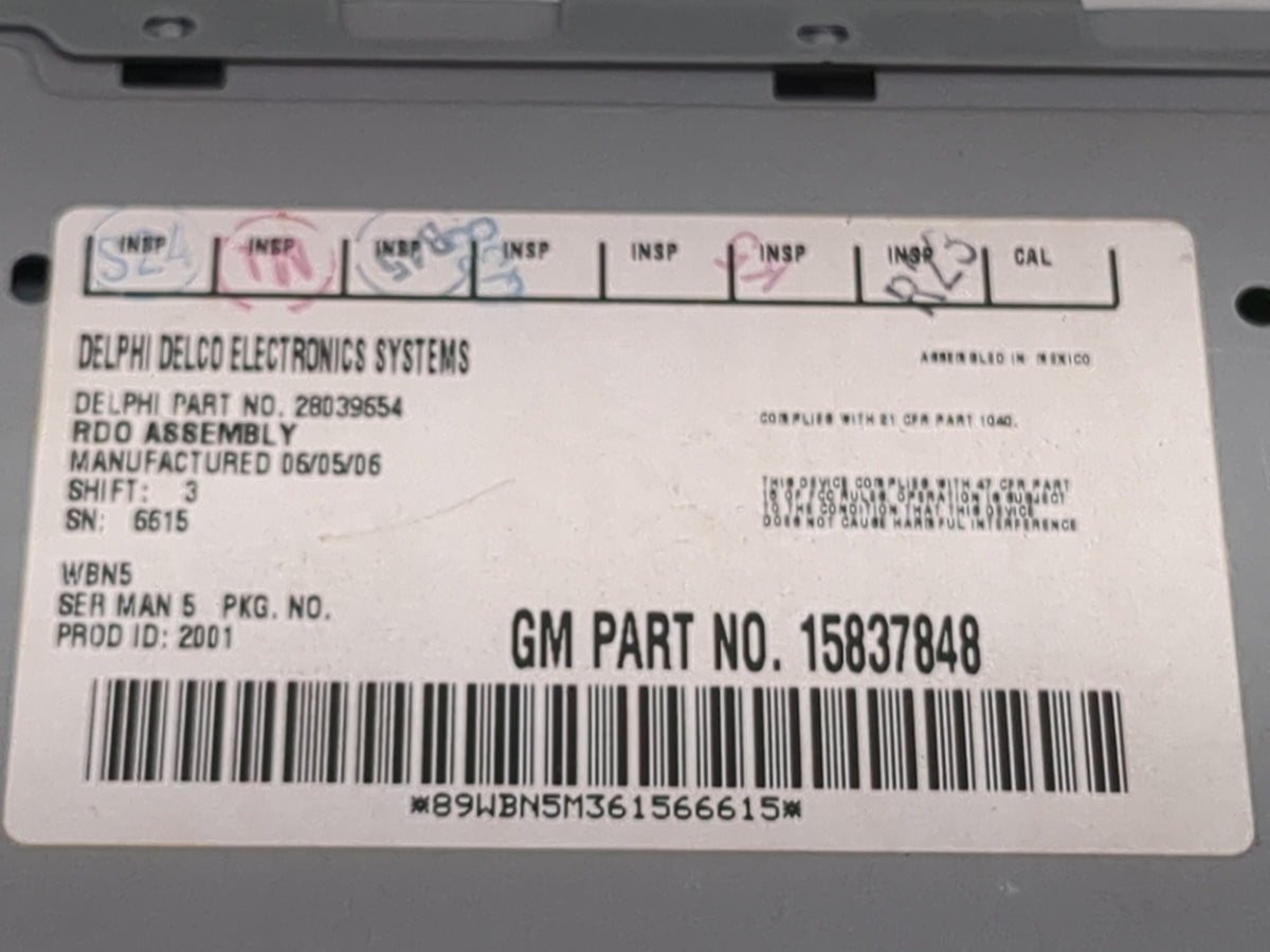 2004-2012 Chevrolet Colorado Radio AM FM Cd Player Receiver Replacement P/N:15837848 28039654 Fits OEM Used Auto Parts - Oem