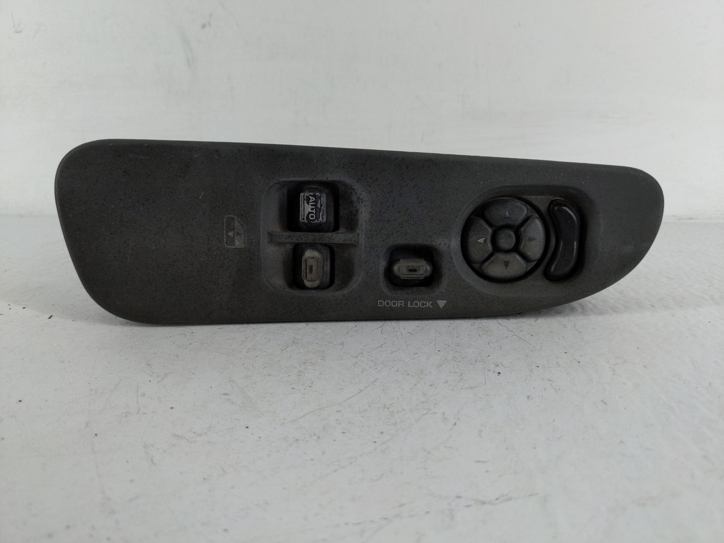 2007 Chevrolet Dp Master Power Window Switch Replacement Driver Side Left Fits OEM Used Auto Parts - Oemusedautoparts1.com