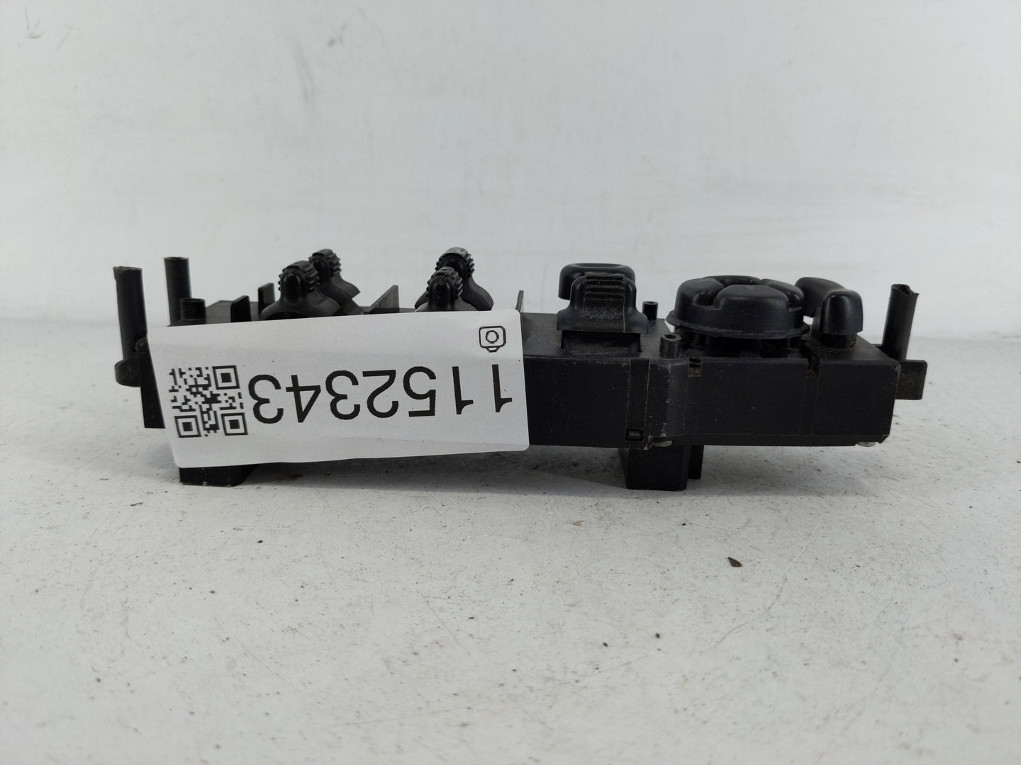 2007 Chevrolet Dp Master Power Window Switch Replacement Driver Side Left P/N:211210-107 Fits OEM Used Auto Parts - Oemuseda