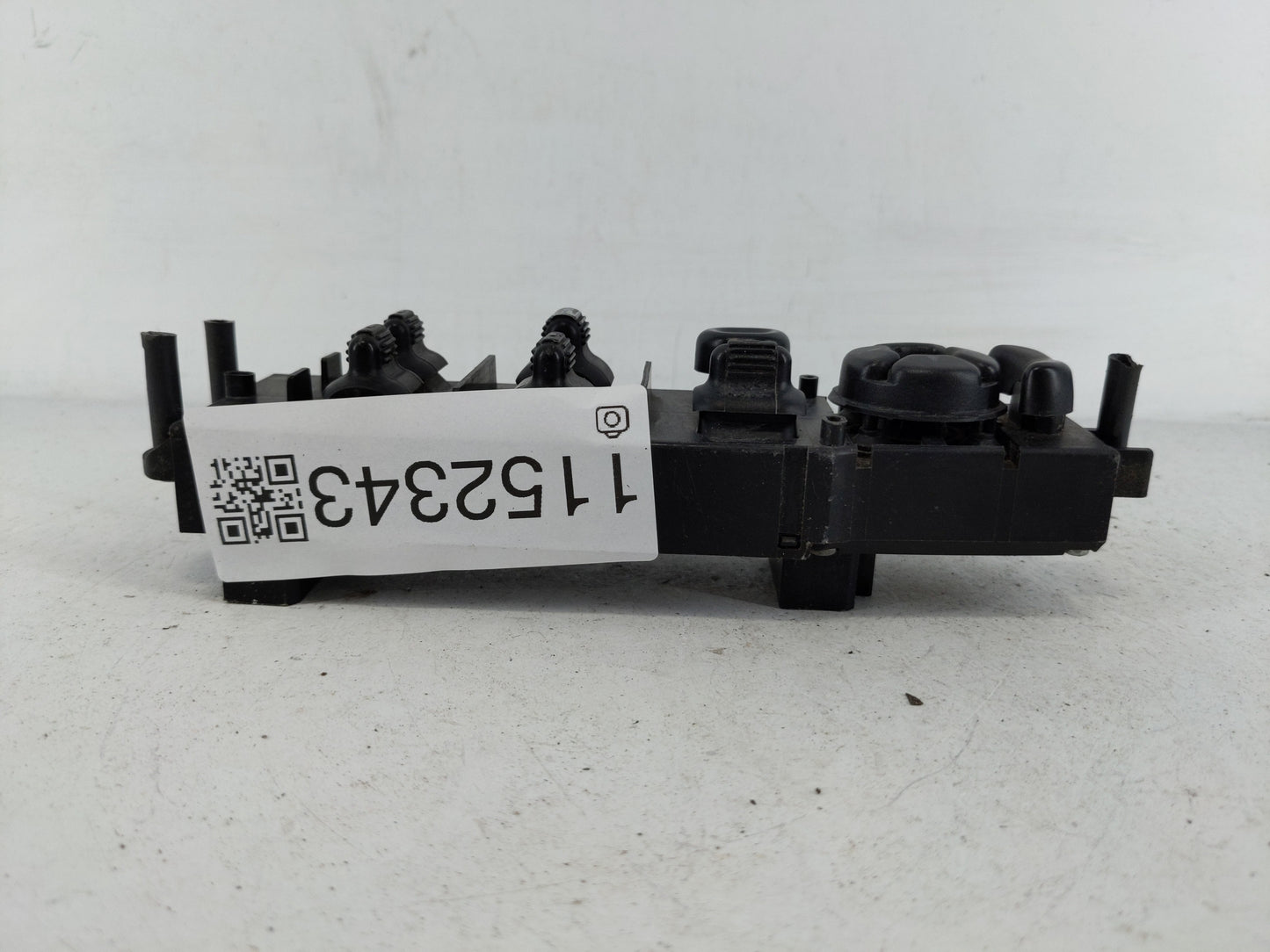 2007 Chevrolet Dp Master Power Window Switch Replacement Driver Side Left P/N:211210-107 Fits OEM Used Auto Parts - Oemuseda
