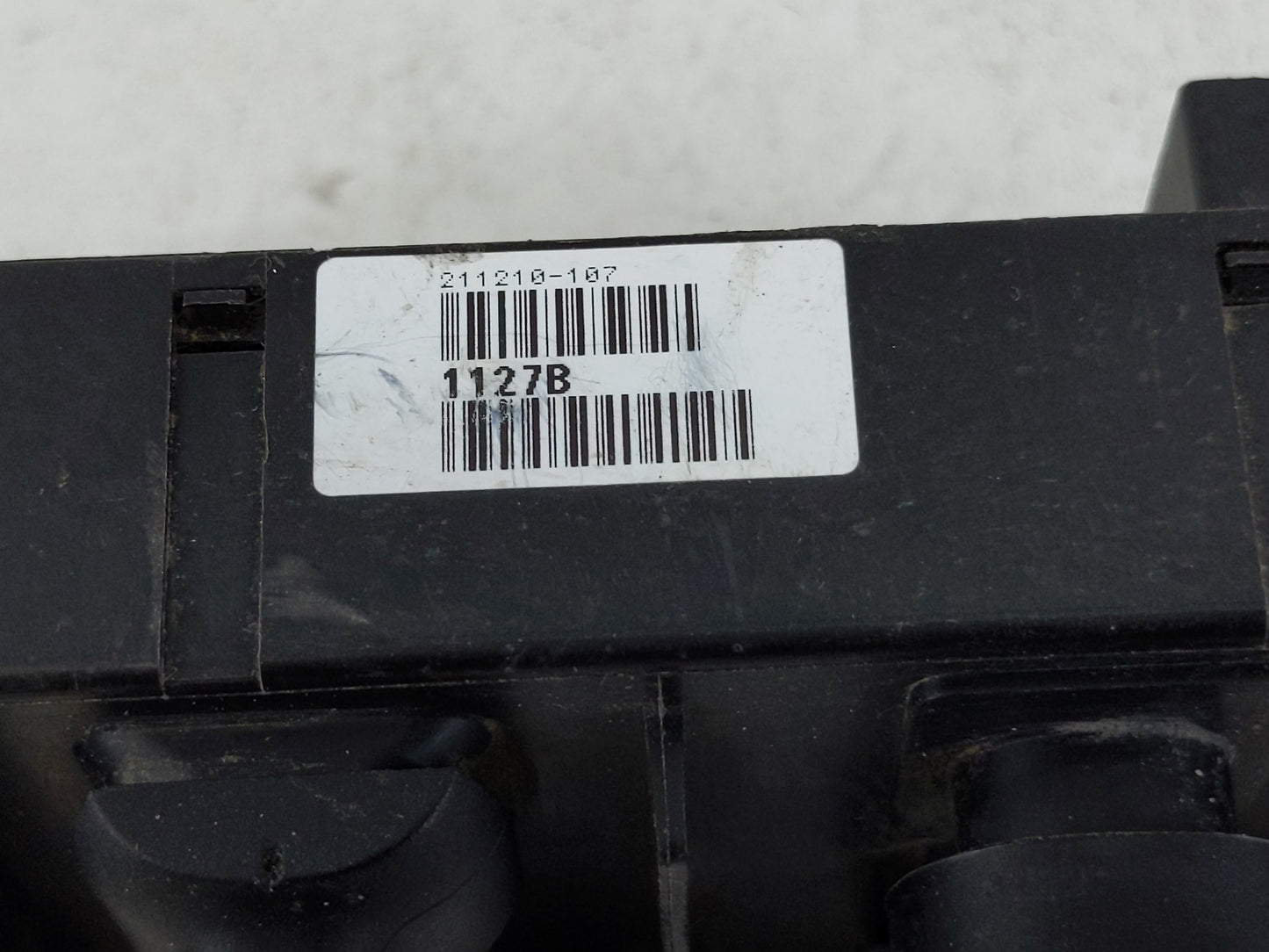 2007 Chevrolet Dp Master Power Window Switch Replacement Driver Side Left P/N:211210-107 Fits OEM Used Auto Parts - Oemuseda
