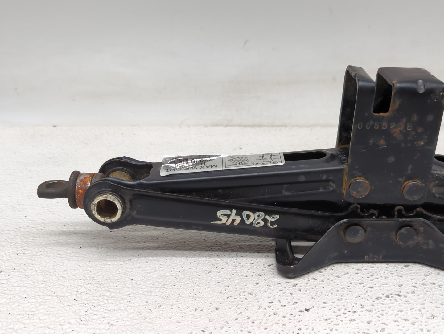 2007 Chevrolet Equinox Spare Scissor Car Jack 1415684 - Oemusedautoparts1.com