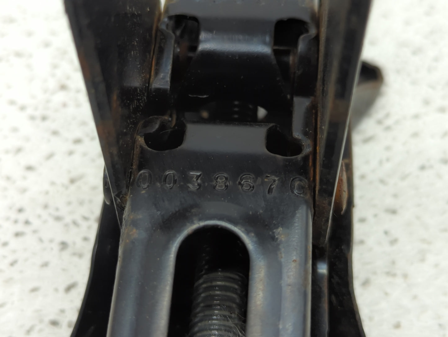 2007 Chevrolet Equinox Spare Scissor Car Jack - Oemusedautoparts1.com