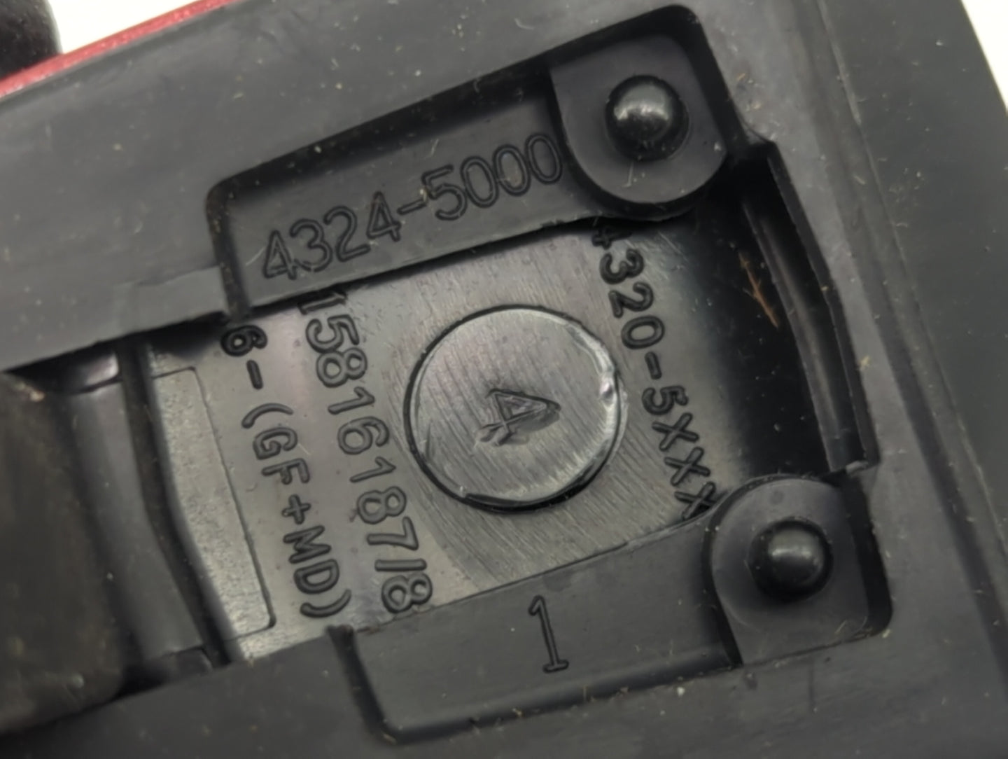 2005 Equinox Passenger Front Right Door Handle Exterior Assembly - Oemusedautoparts1.com