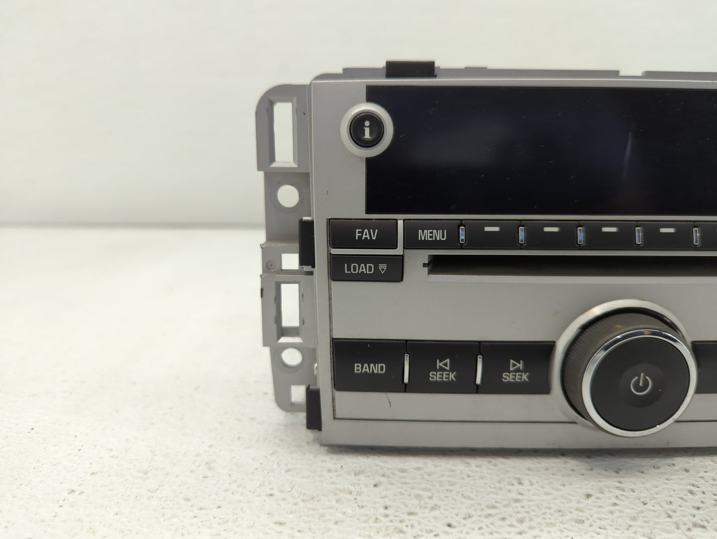 2007 Chevrolet Equinox Radio AM FM Cd Player Receiver Replacement P/N:15945857 22976137, 15945856, 15293276 Fits OEM Used Au
