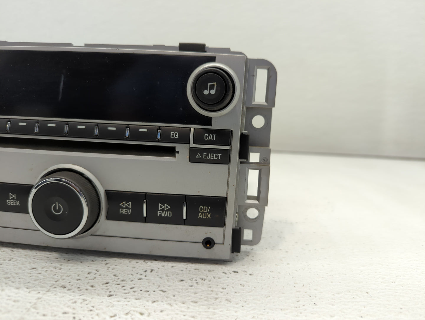 2007 Chevrolet Equinox Radio AM FM Cd Player Receiver Replacement P/N:15945857 22976137, 15945856, 15293276 Fits OEM Used Au