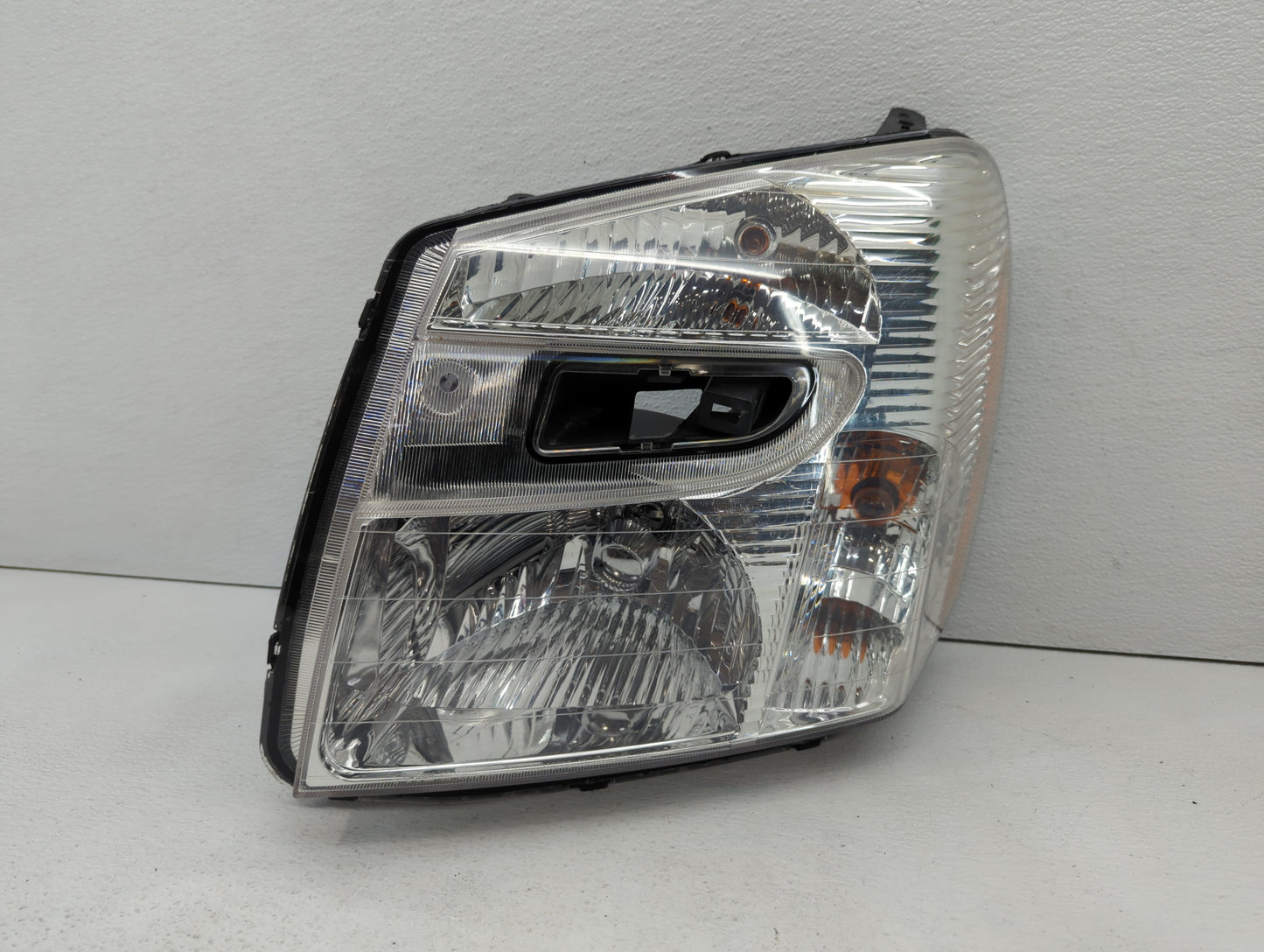 2007 Chevrolet Equinox Tail Light Assembly Driver Left OEM P/N:10151810 Fits OEM Used Auto Parts - Oemusedautoparts1.com