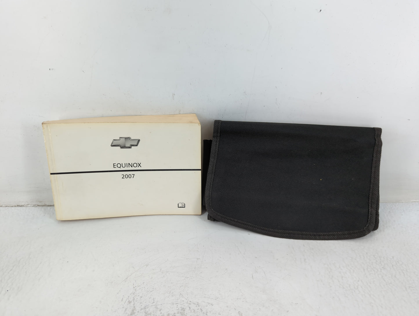 2007 Chevrolet Equinox Owners Manual Book Guide P/N:15860877 OEM Used Auto Parts - Oemusedautoparts1.com