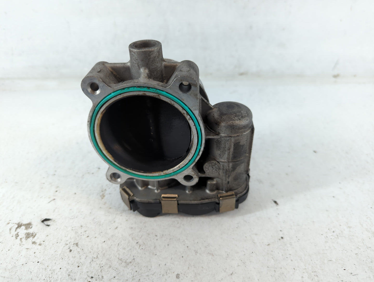 2007-2009 Chevrolet Equinox Throttle Body P/N:RME72 Fits Fits 2006 2007 2008 2009 2010 2011 OEM Used Auto Parts - Oemusedaut