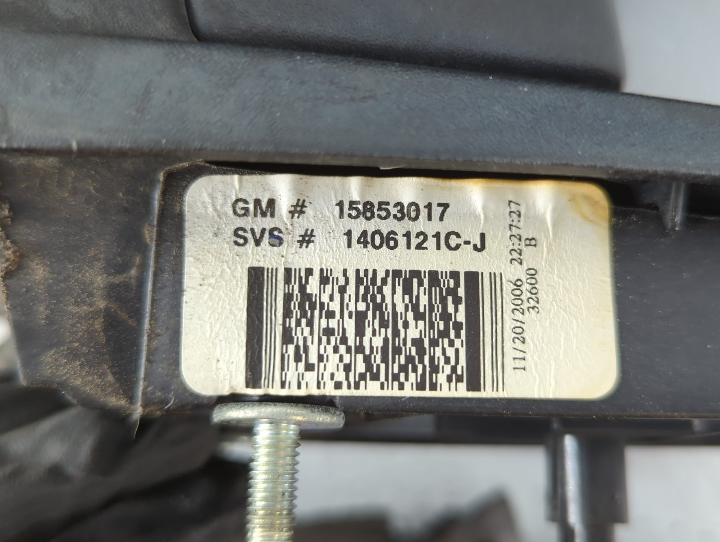 2005-2009 Chevrolet Equinox Driver Side View Mirror - Left Door Mirror OEM Used - Oemusedautoparts1.com