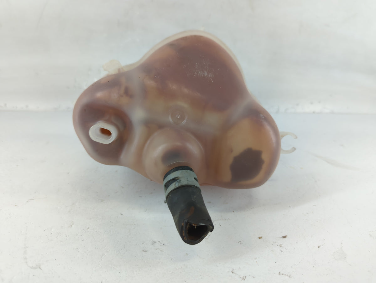 2006 Chevrolet Equinox Radiator Coolant Overflow Expansion Tank Bottle 751895 - Oemusedautoparts1.com