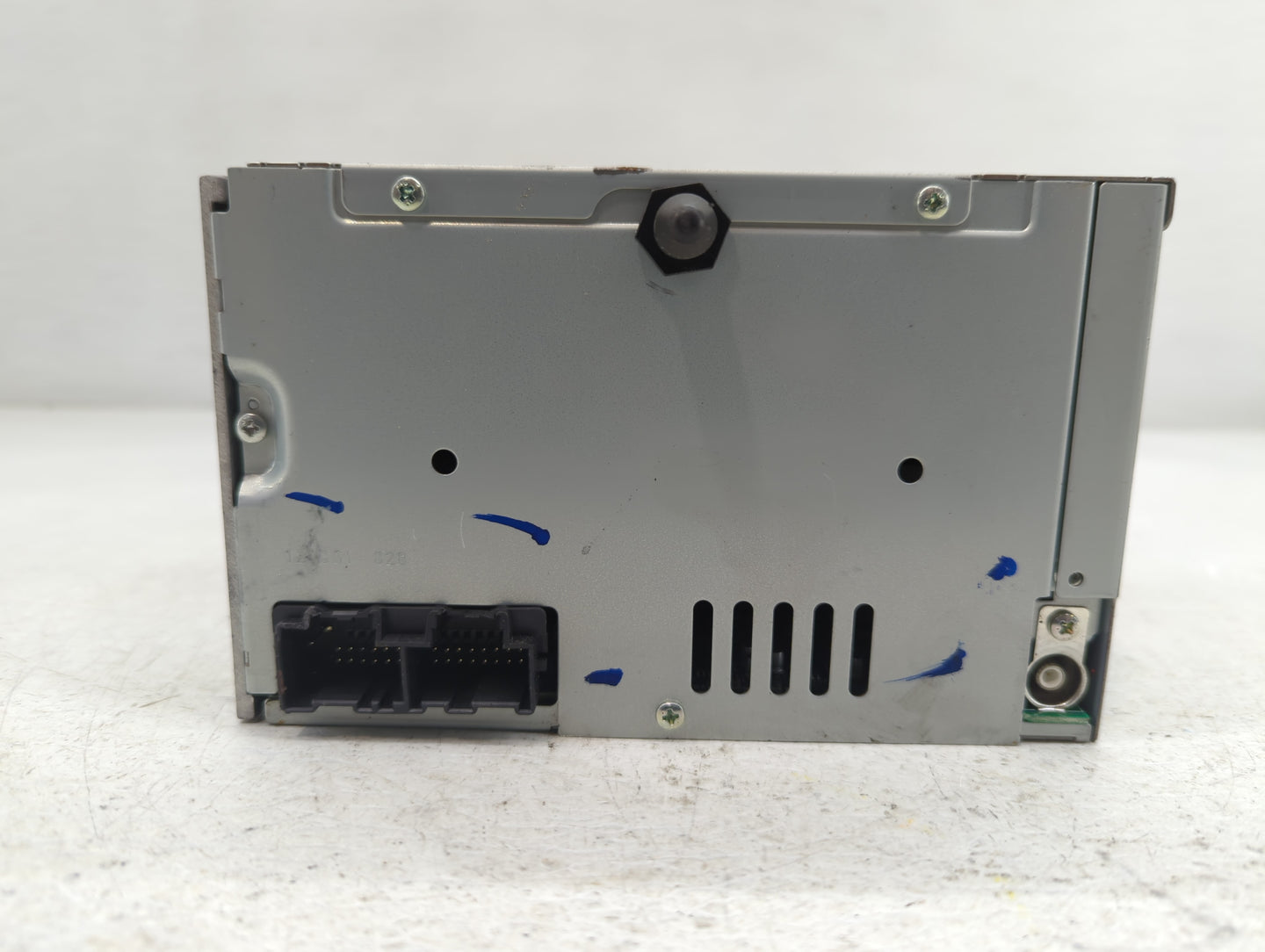 2007-2007 Chevrolet Equinox Am Fm Cd Player Radio Receiver - Oemusedautoparts1.com