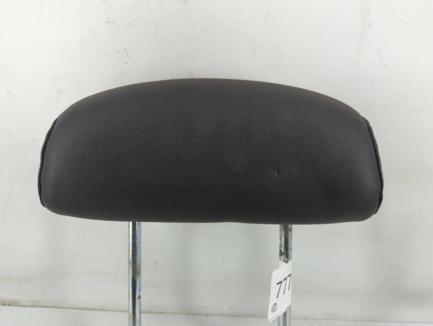 2007-2009 Chevrolet Equinox Headrest Head Rest Front Driver Passenger Seat Fits Fits 2007 2008 2009 OEM Used Auto Parts - Oe