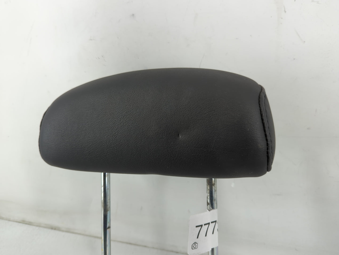 2007-2009 Chevrolet Equinox Headrest Head Rest Front Driver Passenger Seat Fits Fits 2007 2008 2009 OEM Used Auto Parts - Oe