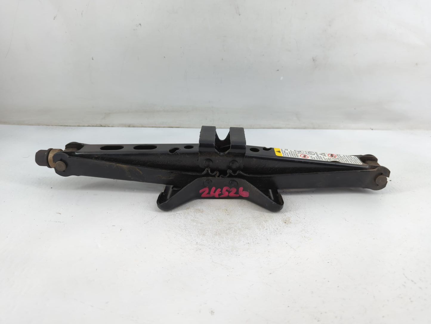 2007 Chevrolet Equinox Spare Scissor Car Jack - Oemusedautoparts1.com