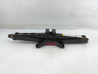 2007 Chevrolet Equinox Spare Scissor Car Jack 886711 - Oemusedautoparts1.com