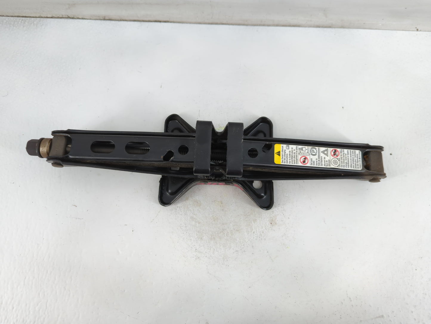 2007 Chevrolet Equinox Spare Scissor Car Jack - Oemusedautoparts1.com