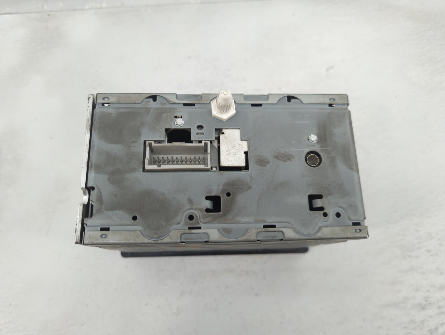 2003-2007 Chevrolet Express 1500 Radio AM FM Cd Player Receiver Replacement P/N:15131157 Fits OEM Used Auto Parts - Oemuseda