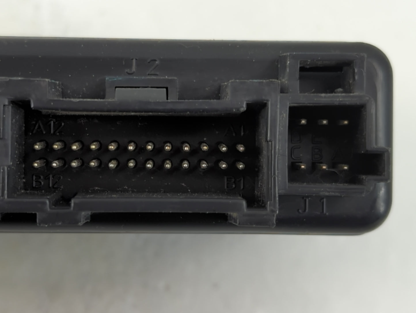 2004 Chevrolet Express 1500 Body Control Module Bcm Inner Cabin Fuse Box - Oemusedautoparts1.com