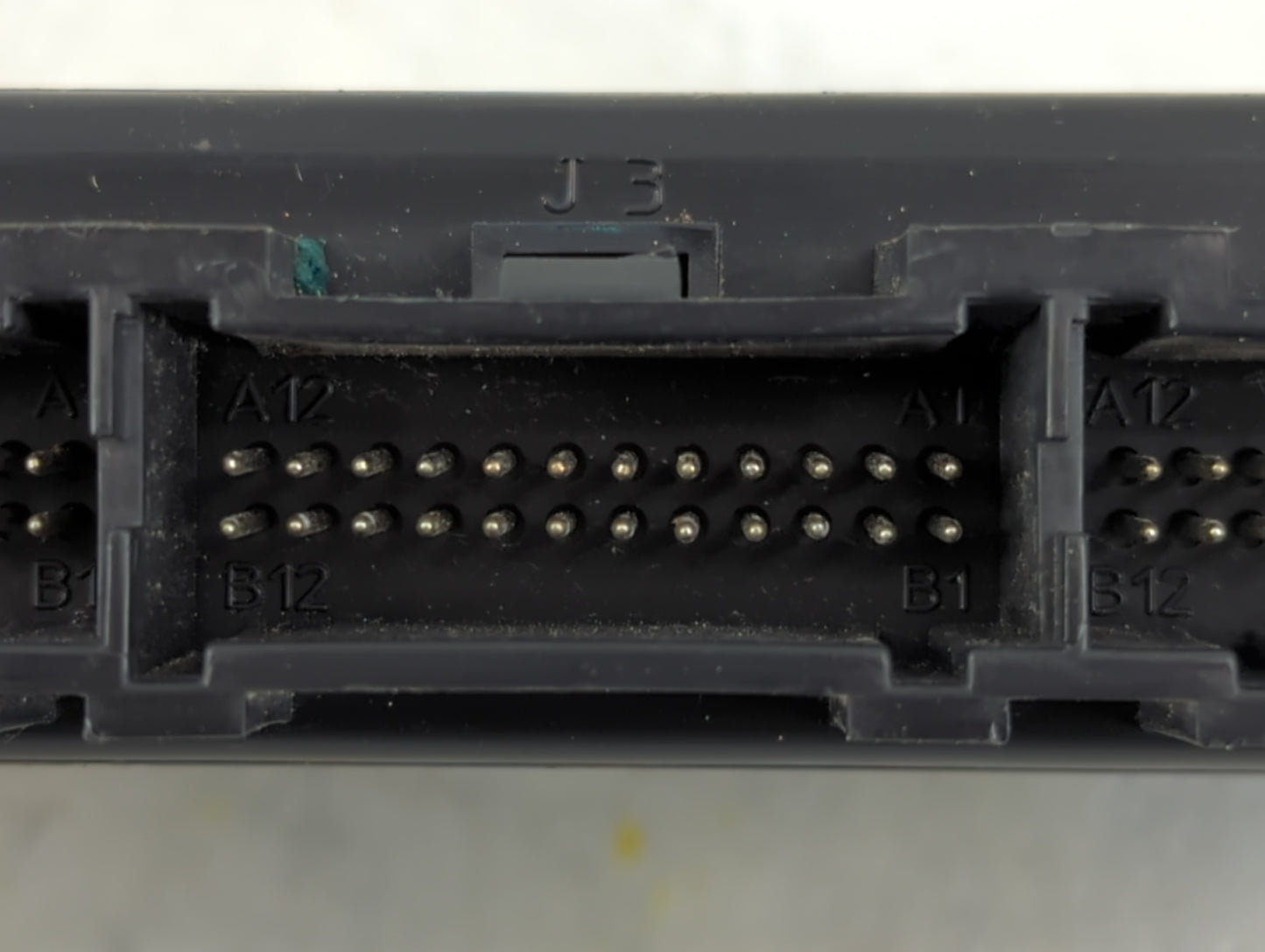 2004 Chevrolet Express 1500 Body Control Module Bcm Inner Cabin Fuse Box - Oemusedautoparts1.com