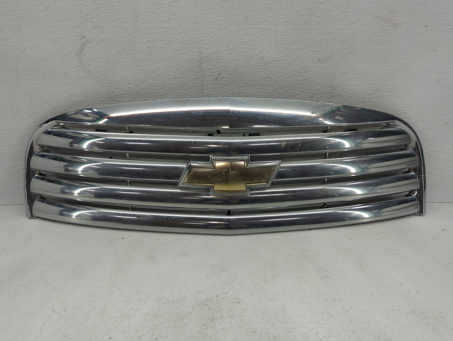 2006-2011 Chevrolet Hhr Front Grille Bumper Not Included - Oemusedautoparts1.com