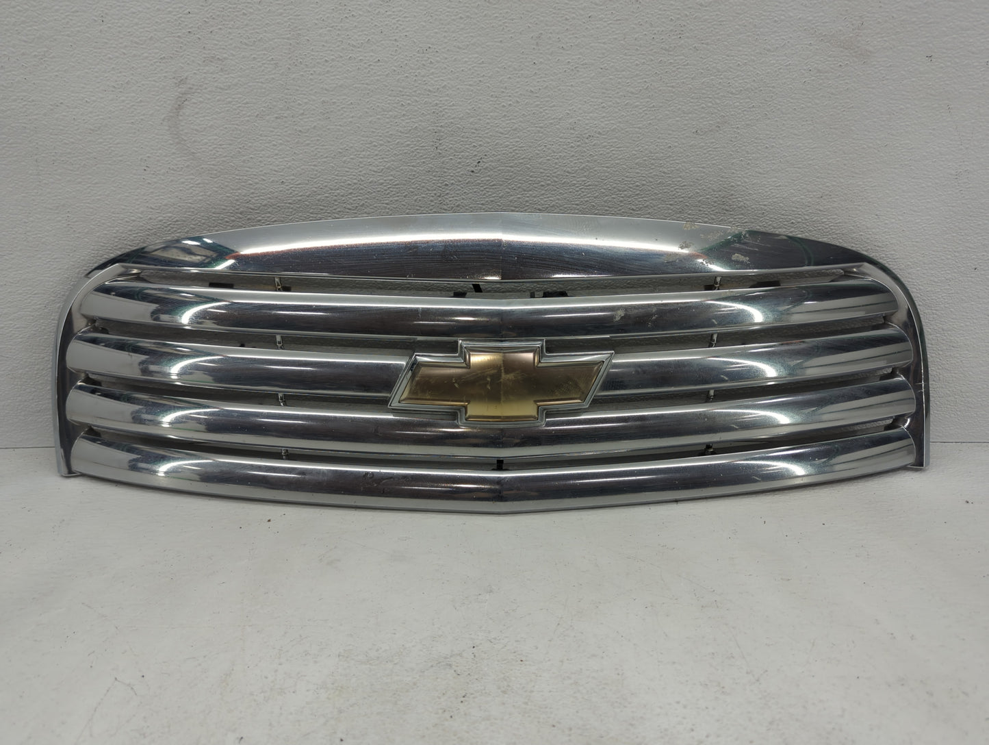 2006-2011 Chevrolet Hhr Front Grille Bumper Not Included - Oemusedautoparts1.com