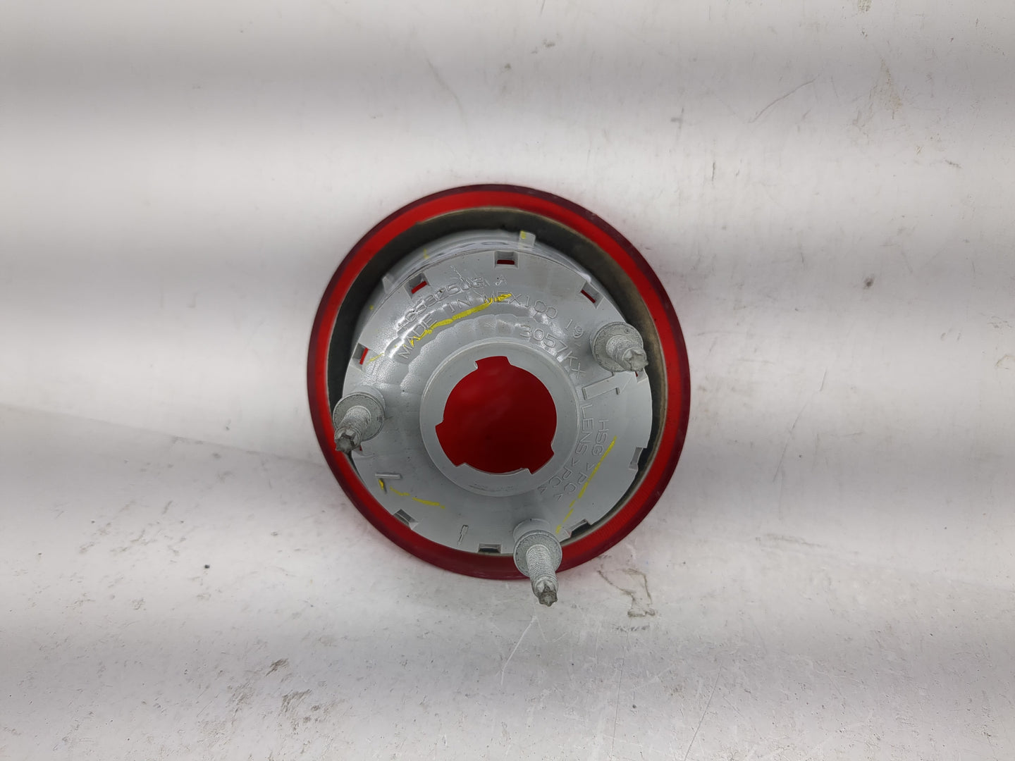 2006-2011 Chevrolet Hhr Tail Light Assembly Driver Left OEM P/N:16532503 Fits Fits 2006 2007 2008 2009 2010 2011 OEM Used Au