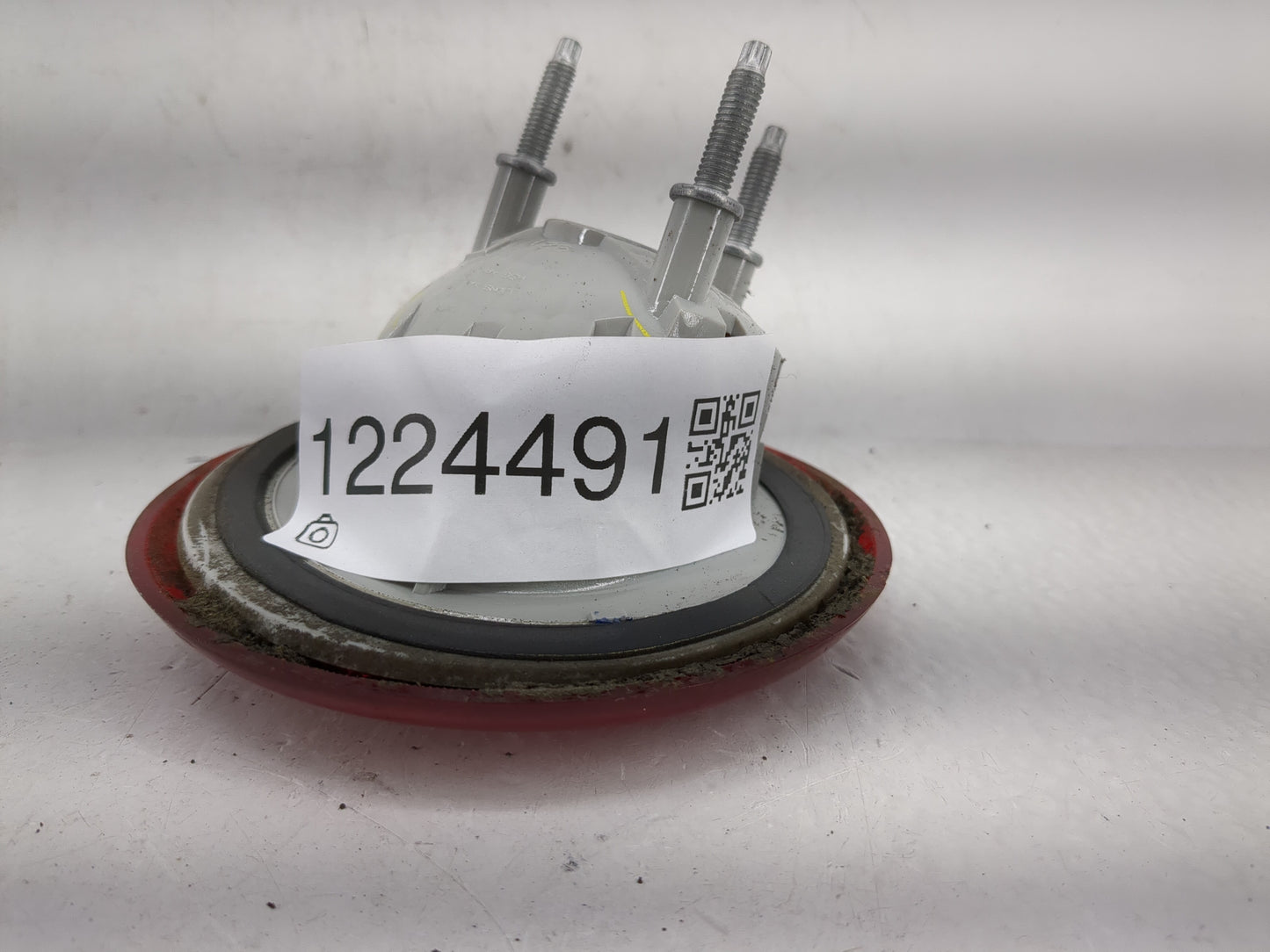 2006-2011 Chevrolet Hhr Tail Light Assembly Driver Left OEM P/N:15875485 Fits Fits 2006 2007 2008 2009 2010 2011 OEM Used Au