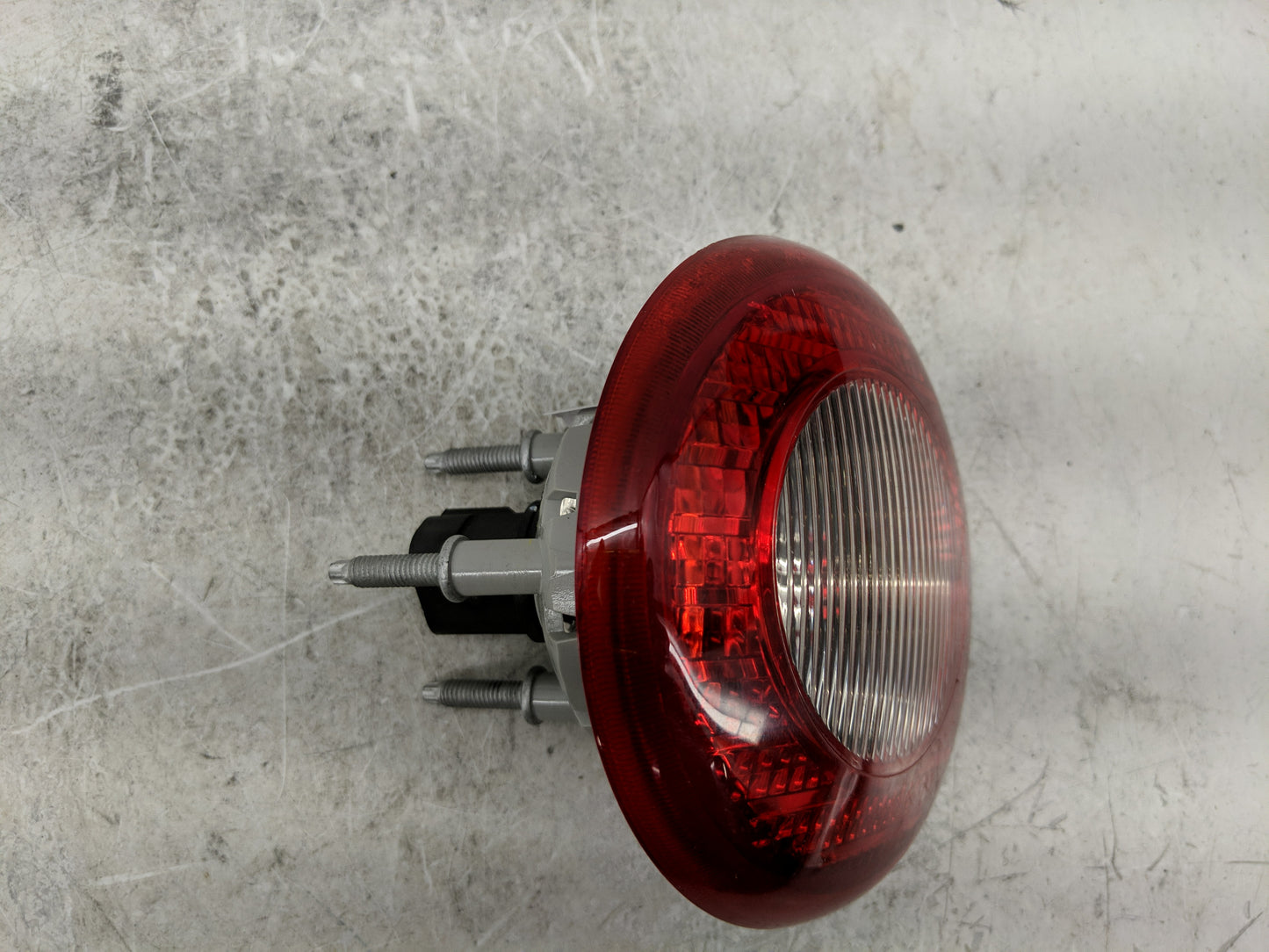 2006-2011 Chevrolet Hhr Tail Light Assembly Passenger Right OEM P/N:15875484 Fits Fits 2006 2007 2008 2009 2010 2011 OEM Use
