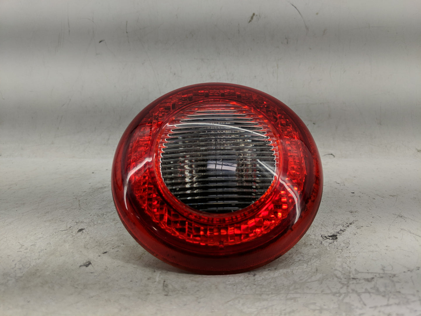 2006-2011 Chevrolet Hhr Tail Light Assembly Passenger Right OEM P/N:16532494A Fits Fits 2006 2007 2008 2009 2010 2011 OEM Us