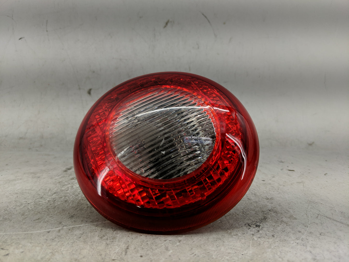 2006-2011 Chevrolet Hhr Tail Light Assembly Passenger Right OEM P/N:16532494 Fits Fits 2006 2007 2008 2009 2010 2011 OEM Use