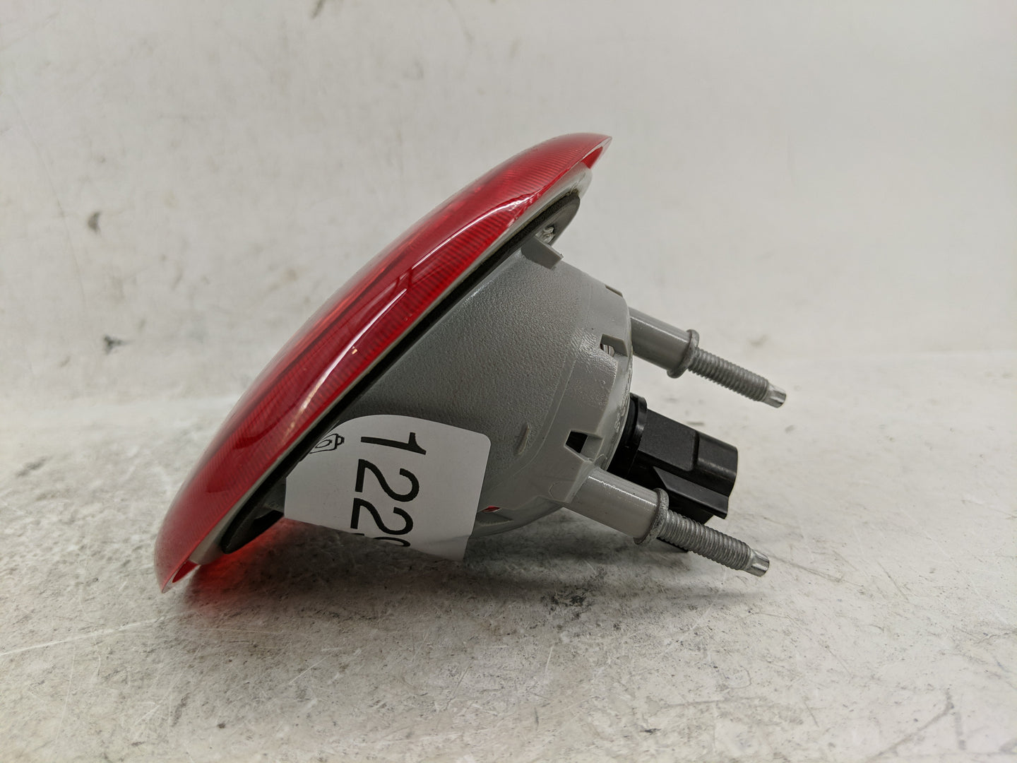 2006-2011 Chevrolet Hhr Tail Light Assembly Passenger Right OEM P/N:16532494 Fits Fits 2006 2007 2008 2009 2010 2011 OEM Use