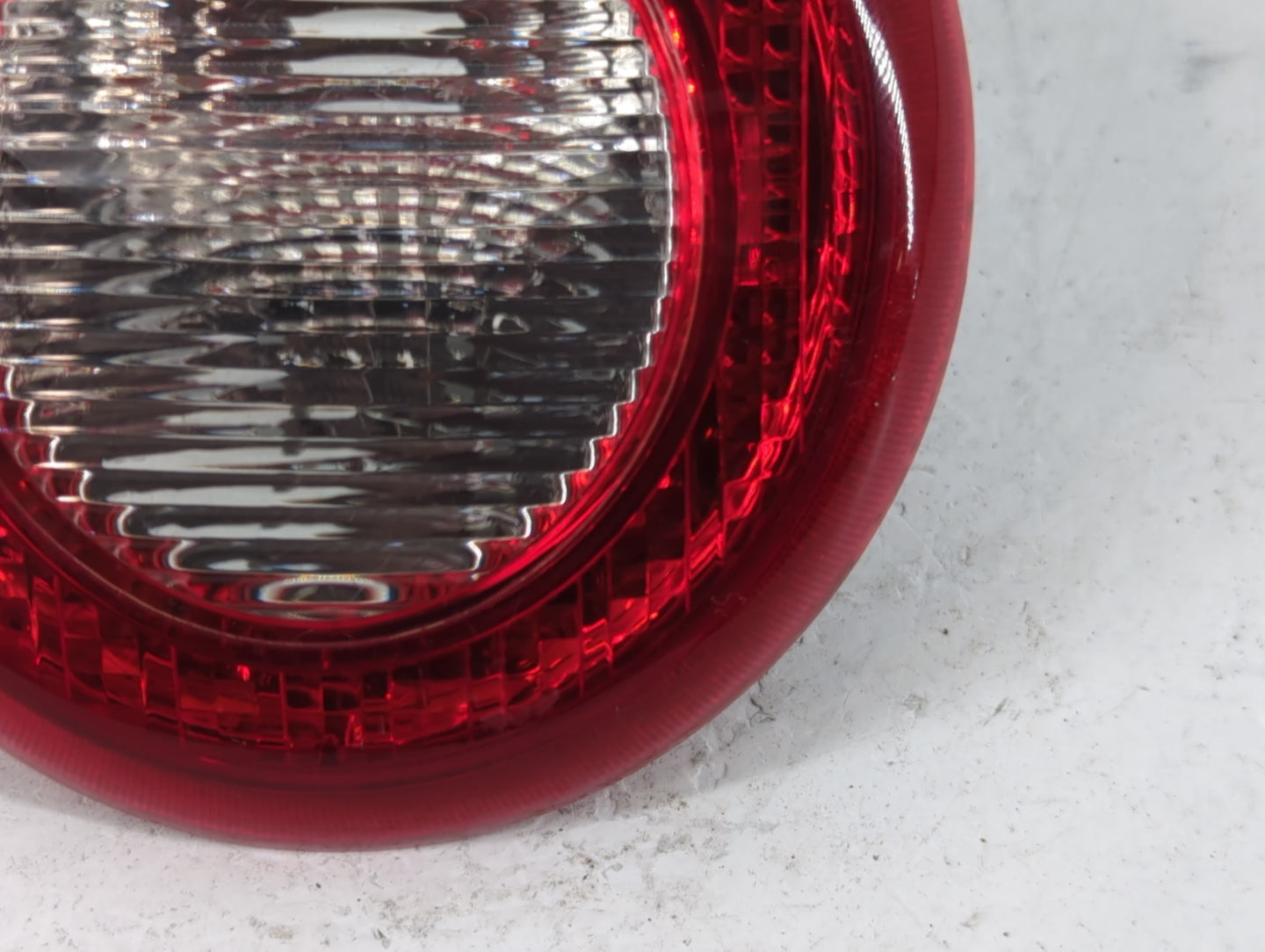 2006-2011 Chevrolet Hhr Tail Light Assembly Passenger Right OEM P/N:16532494 Fits Fits 2006 2007 2008 2009 2010 2011 OEM Use