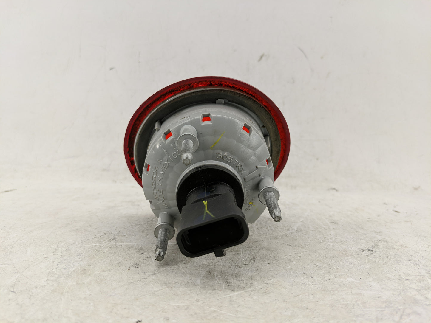 2006-2011 Chevrolet Hhr Tail Light Assembly Passenger Right OEM P/N:16532504 A Fits Fits 2006 2007 2008 2009 2010 2011 OEM U