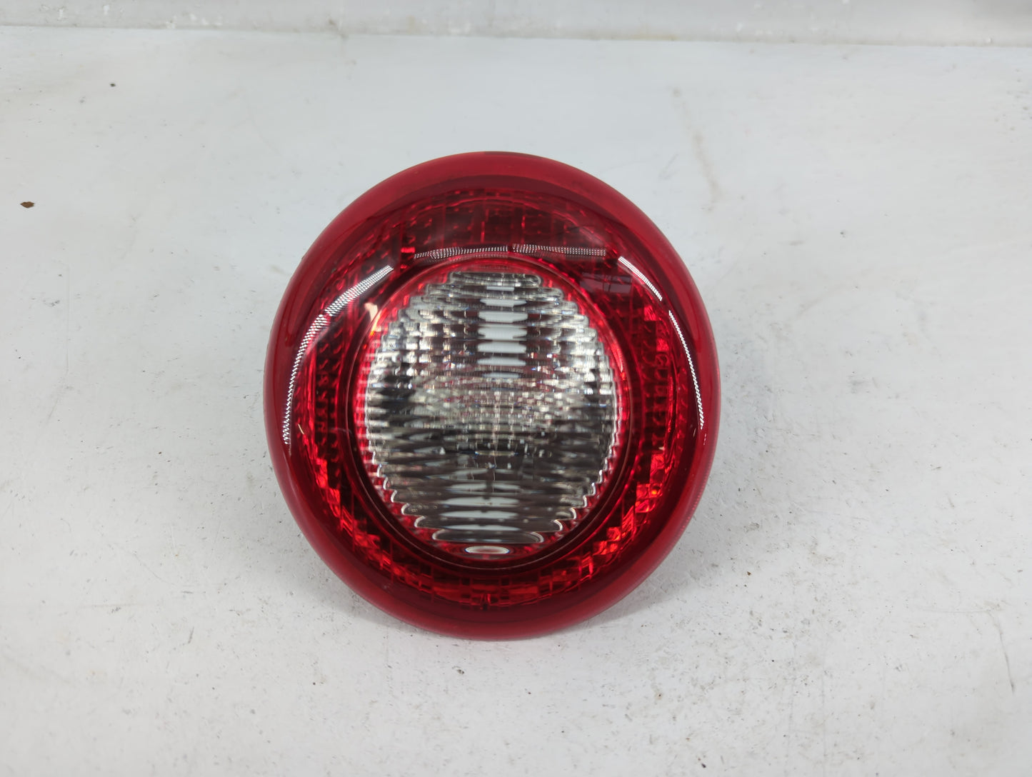 2006-2011 Chevrolet Hhr Tail Light Assembly Driver Left OEM Fits Fits 2006 2007 2008 2009 2010 2011 OEM Used Auto Parts - Oe