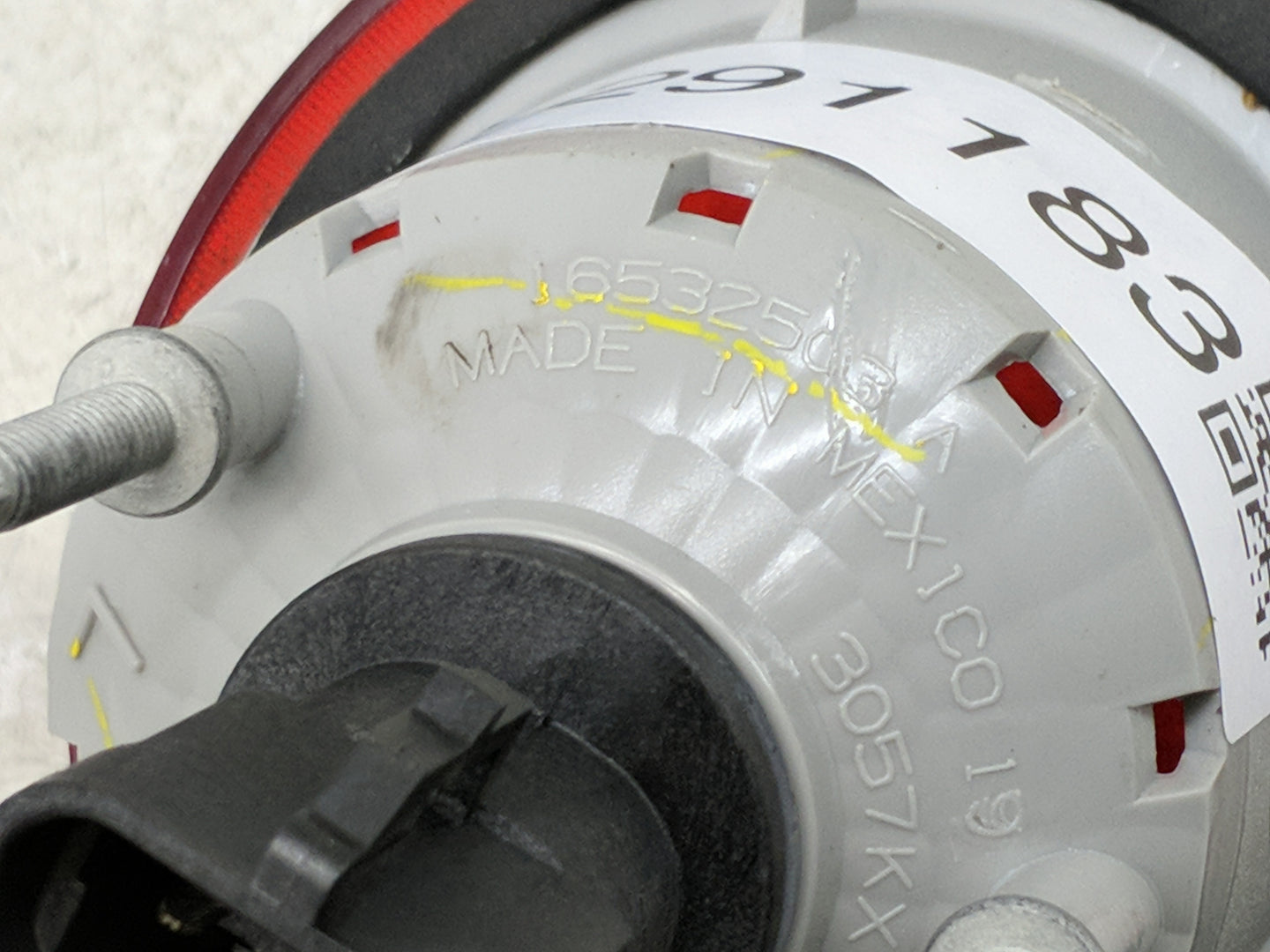 2006-2011 Chevrolet Hhr Tail Light Assembly Driver Left OEM P/N:16532503 A Fits Fits 2006 2007 2008 2009 2010 2011 OEM Used 