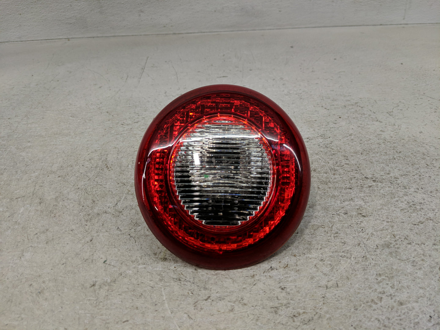 2006-2011 Chevrolet Hhr Tail Light Assembly Driver Left OEM Fits Fits 2006 2007 2008 2009 2010 2011 OEM Used Auto Parts - Oe