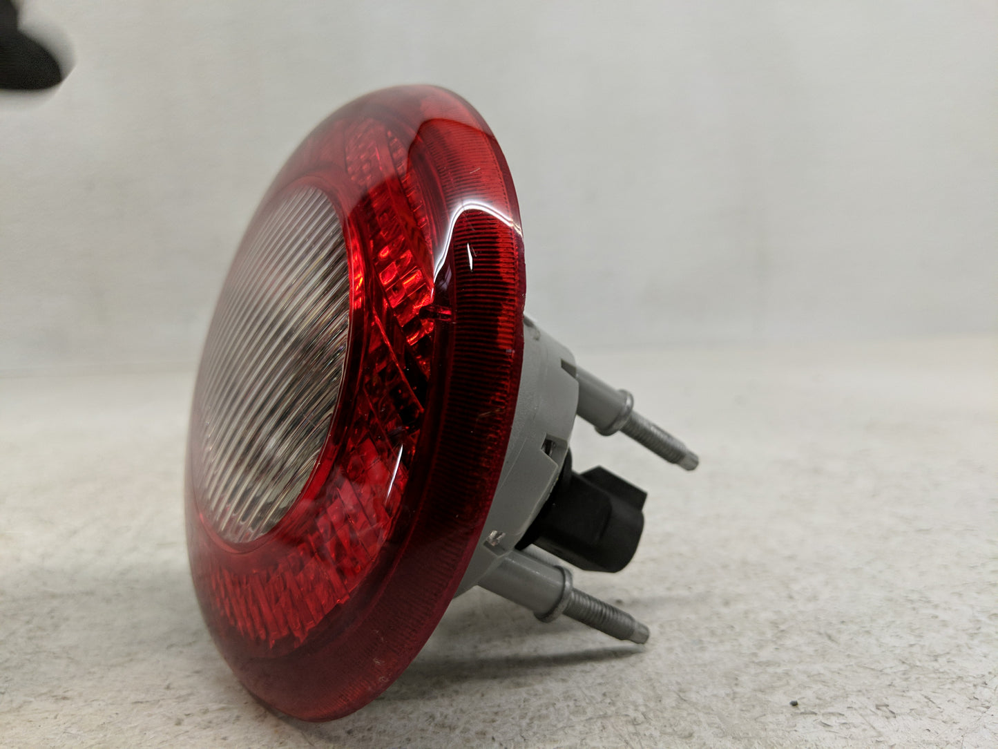 2006-2011 Chevrolet Hhr Tail Light Assembly Driver Left OEM Fits Fits 2006 2007 2008 2009 2010 2011 OEM Used Auto Parts - Oe