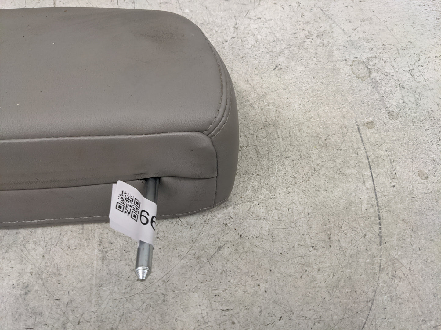 2006-2009 Chevrolet Hhr Headrest Head Rest Rear Seat Fits Fits 2006 2007 2008 2009 OEM Used Auto Parts - Oemusedautoparts1.c