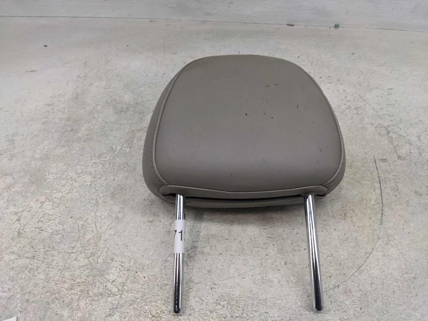 2006-2009 Chevrolet Hhr Headrest Head Rest Rear Seat Fits Fits 2006 2007 2008 2009 OEM Used Auto Parts - Oemusedautoparts1.c