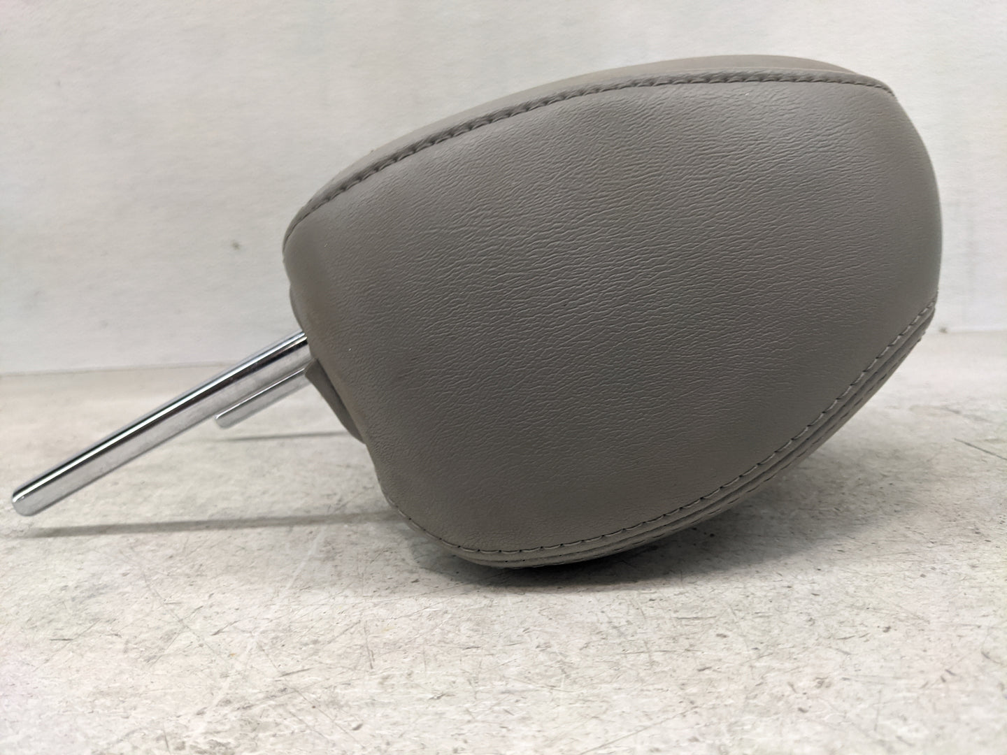 2006-2009 Chevrolet Hhr Headrest Head Rest Rear Seat Fits Fits 2006 2007 2008 2009 OEM Used Auto Parts - Oemusedautoparts1.c