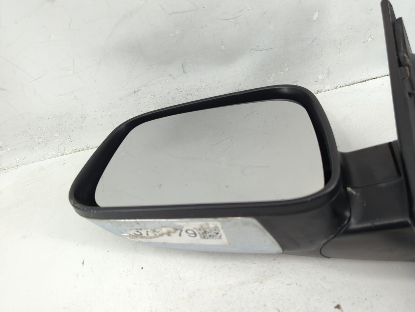 2006-2011 Chevrolet Hhr Driver Side View Mirror - Left Door Mirror OEM Used - Oemusedautoparts1.com