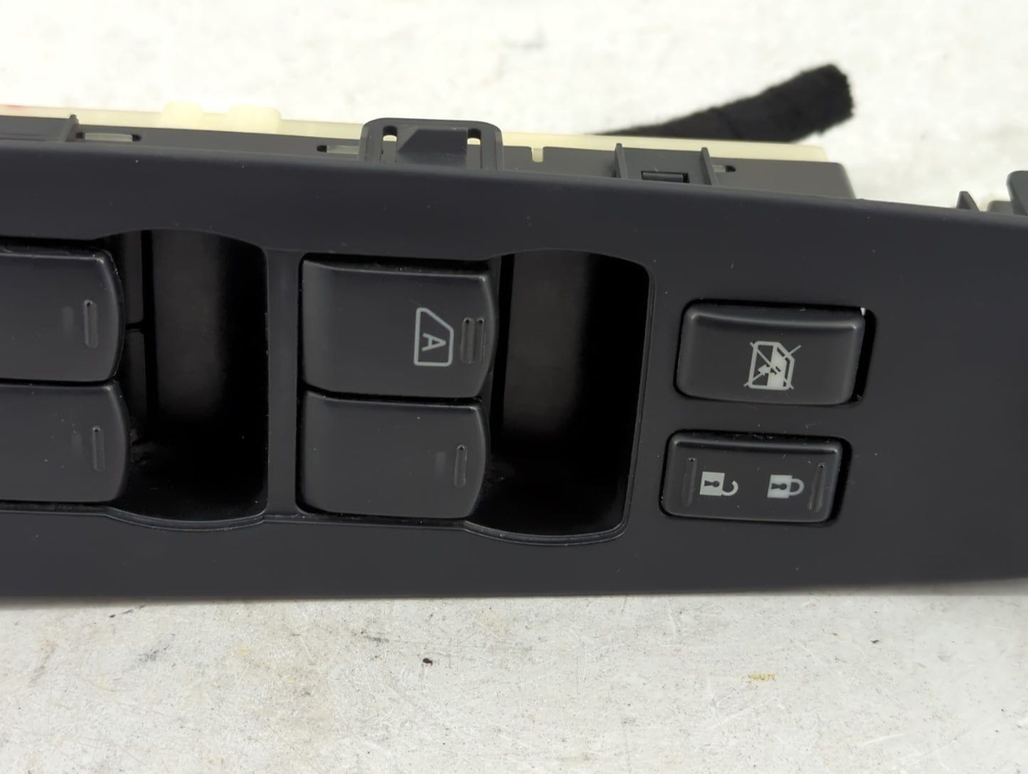 2006-2008 Chevrolet Hhr Master Power Window Switch Replacement Driver Side Left P/N:25401 ZN40A Fits Fits 2006 2007 2008 OEM