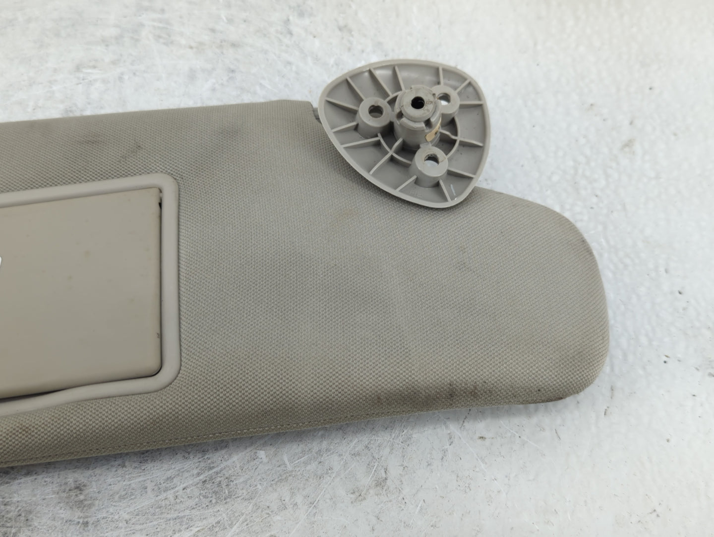 2006-2011 Chevrolet Hhr Sun Visor Shade Replacement Passenger Right Mirror Fits Fits 2006 2007 2008 2009 2010 2011 OEM Used 