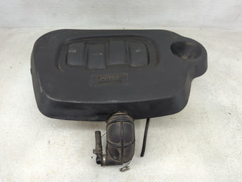 compare product 2007 Chevrolet Hhr Engine Cover
