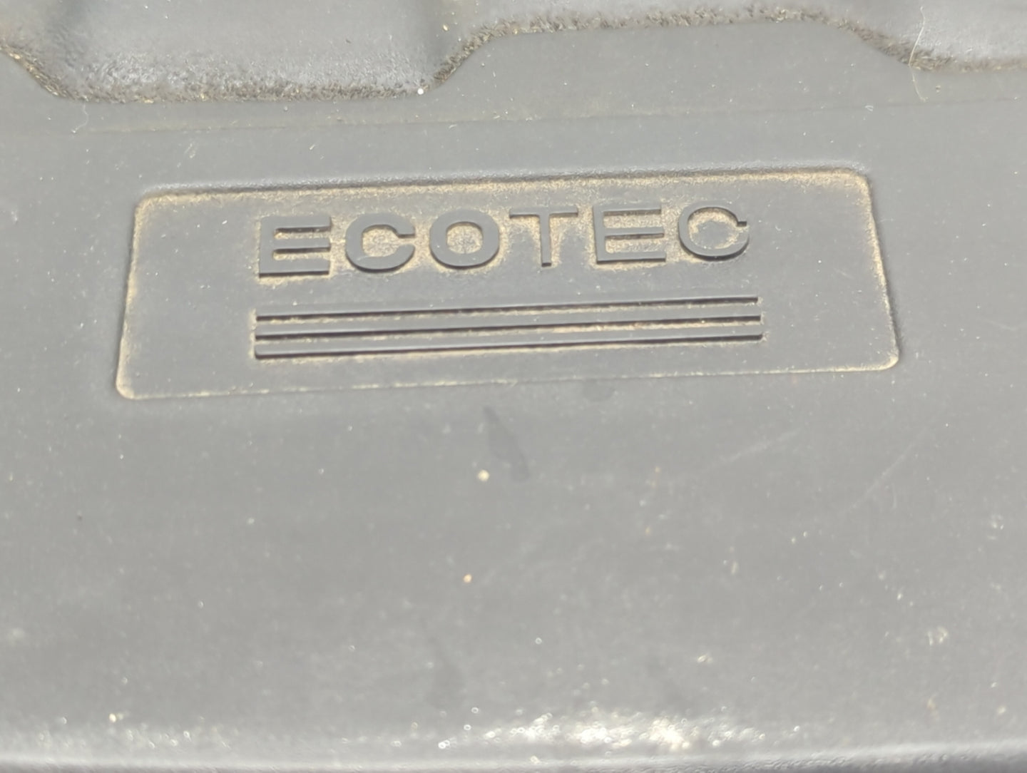 2007 Chevrolet Hhr Engine Cover - Oemusedautoparts1.com