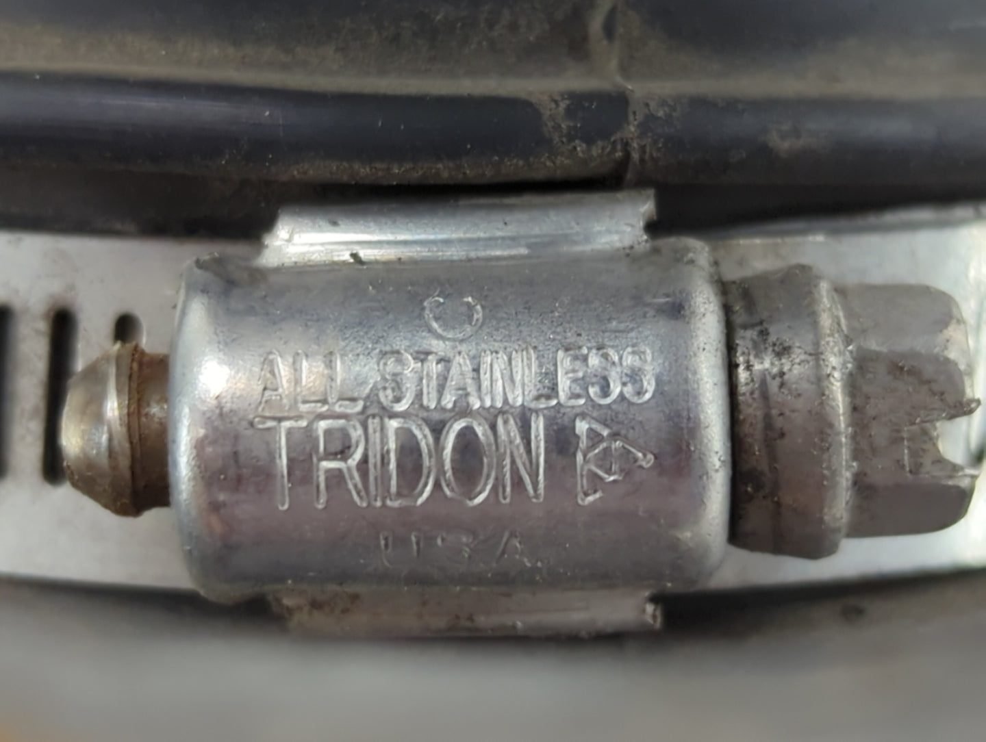 2007 Chevrolet Hhr Engine Cover - Oemusedautoparts1.com